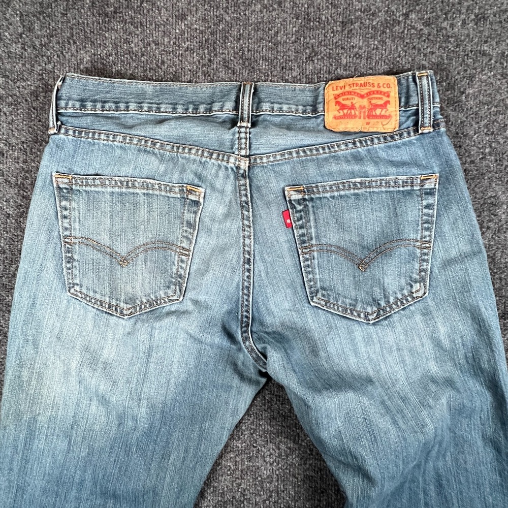 Levi's 559 Jeans Mens 33X28 Blue Denim Cotton Low Rise Relaxed Fit Straight Leg - Picture 15 of 16